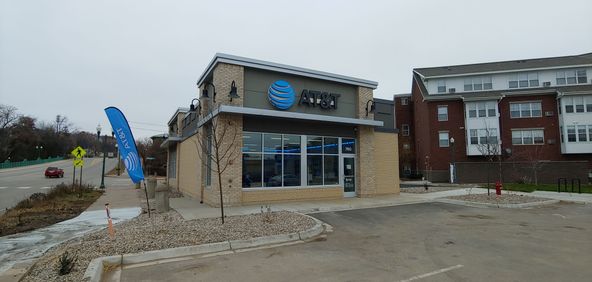 Chaska Retail Multi-Tenant Retail For Lease: 700 N Chestnut St, Chaska, MN 55318